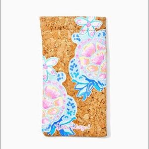 Lilly Pulitzer Sea Glass Aqua Rainforest Retreat Sunglasses Pouch